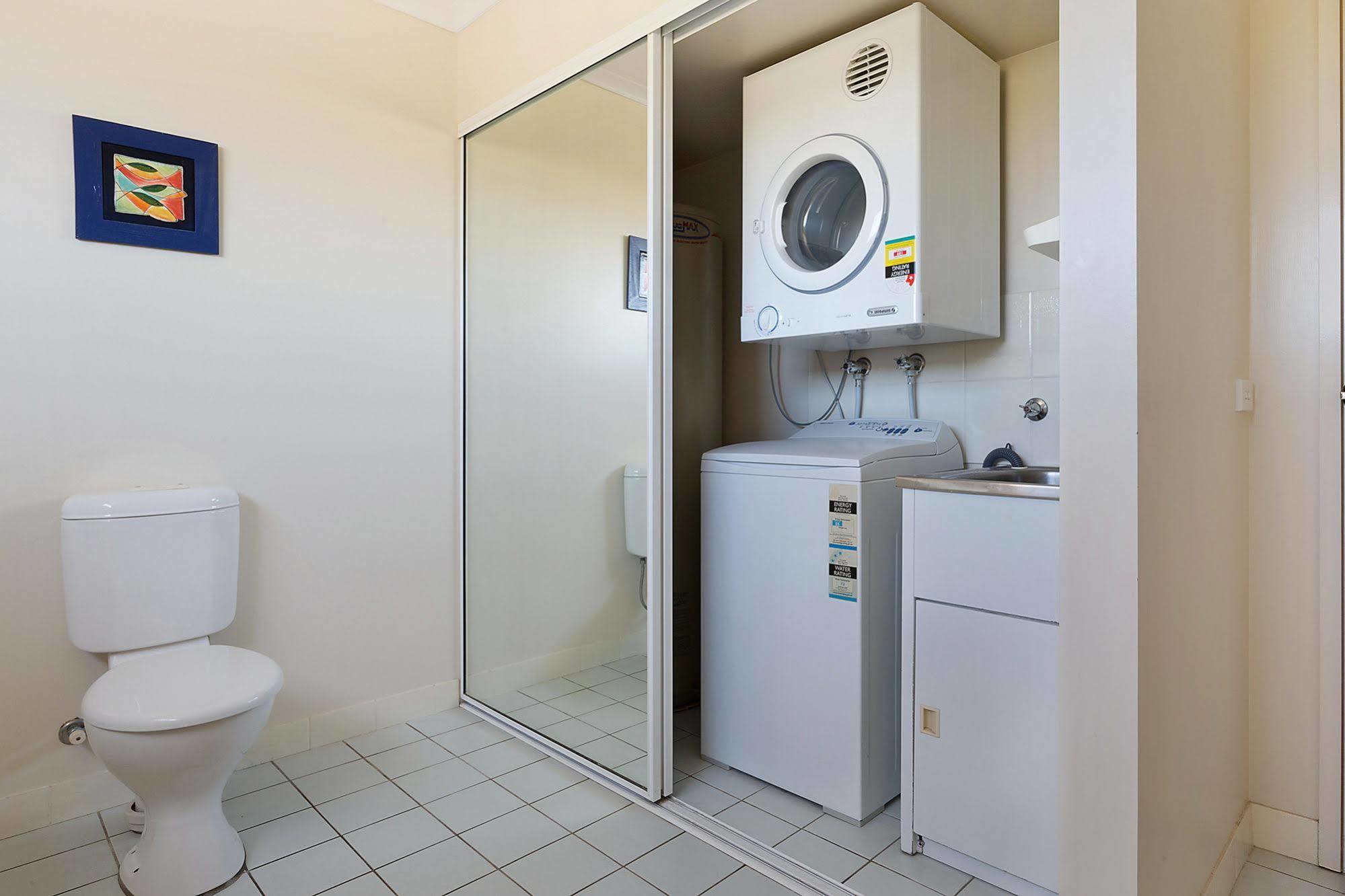 Baywatch Apartments Merimbula Exterior photo