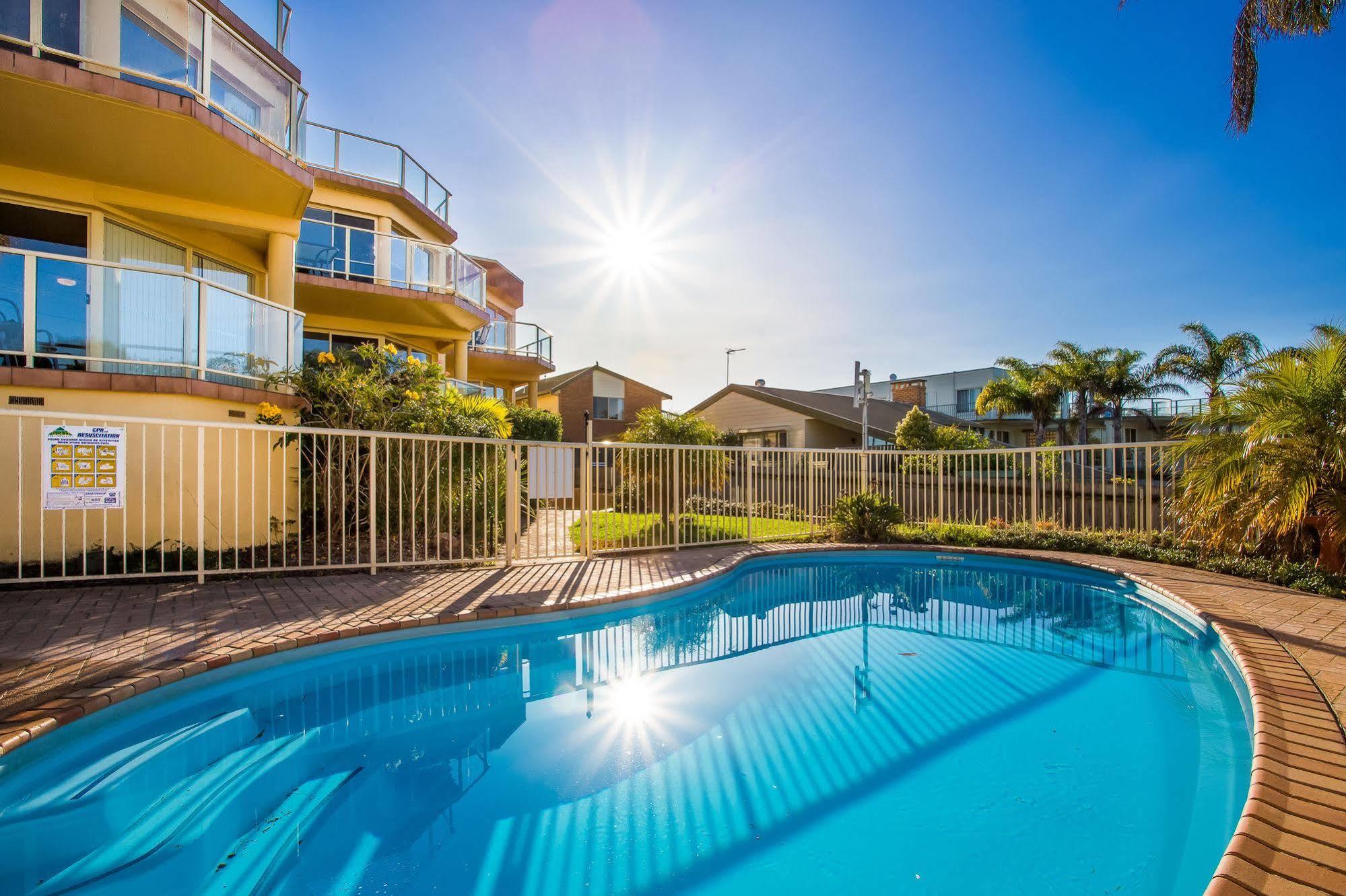 Baywatch Apartments Merimbula Exterior photo